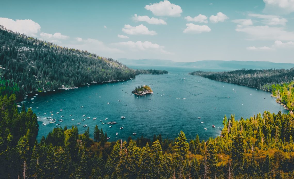 Guide to Lake Tahoe: Activities, Traveling Tips and Places to Visit