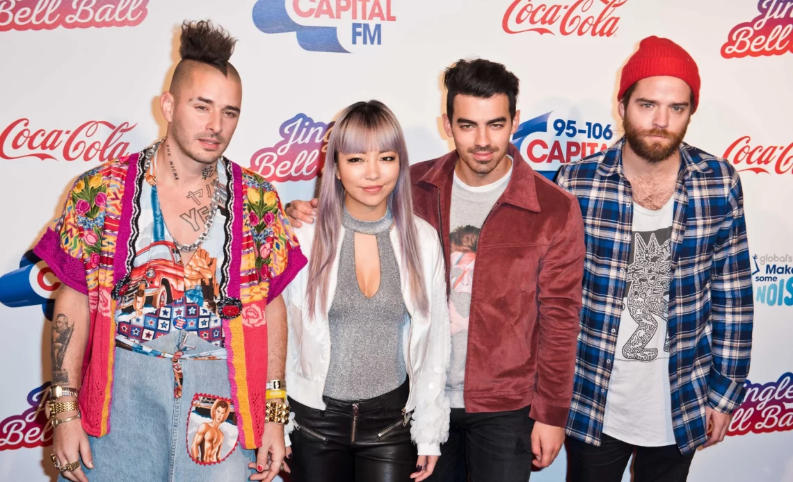 Cake by the Ocean Lyrics - DNCE