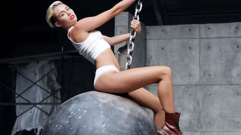 Wrecking Ball Lyrics - Miley Cyrus