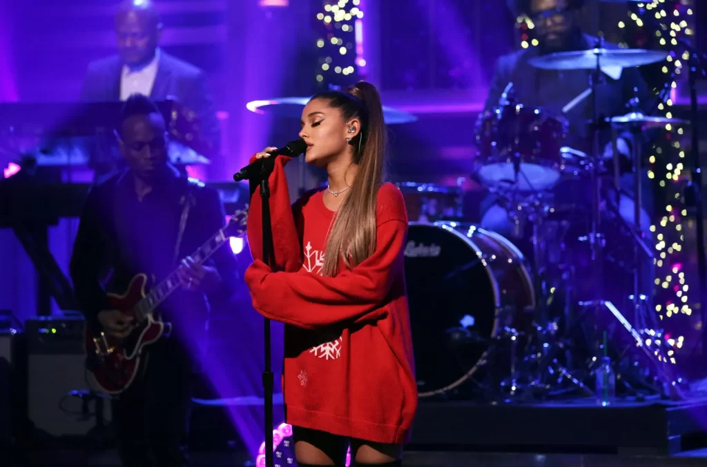 Santa Tell Me Lyrics - Ariana Grande