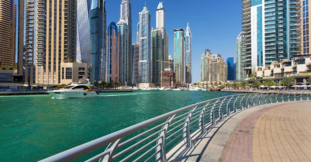 A Day in Dubai Marina: A Symphony of Luxury and Beauty