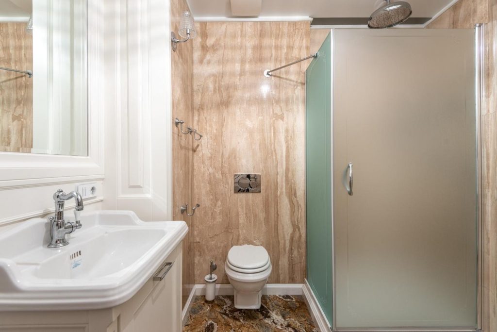 Six Tips for a Successful Bathroom Remodel