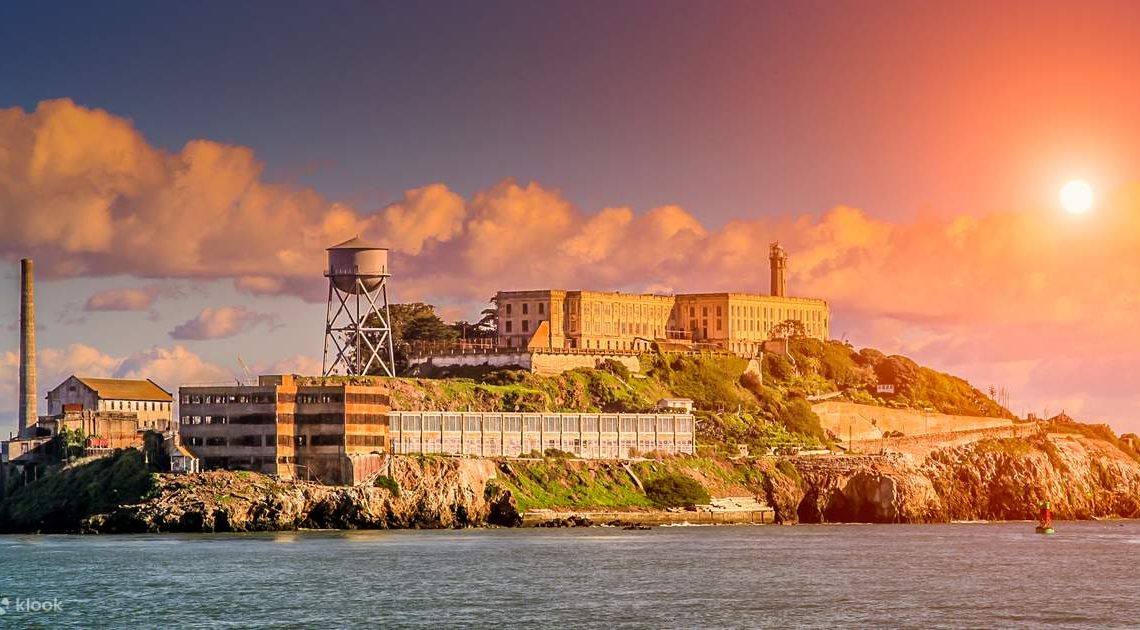 Experience Thrilling Adventure and History of Alcatraz Island Tour