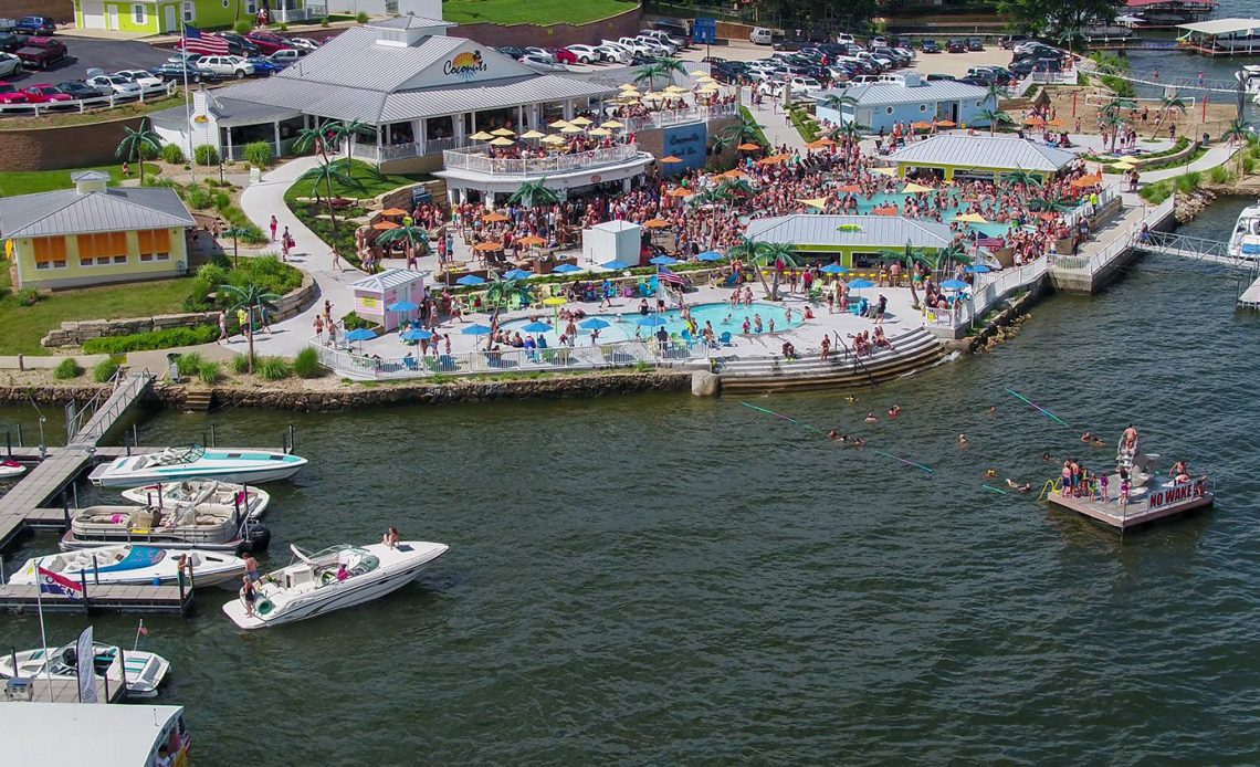 Lake of the Ozarks Bars: Where to Find the Best Drinks & Views